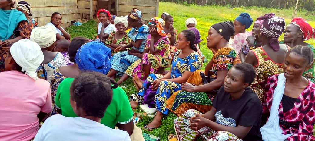 Assemblée communautaire de femmes organisée par SFD à Walikale, Nord-Kivu